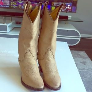 Cowboys boots